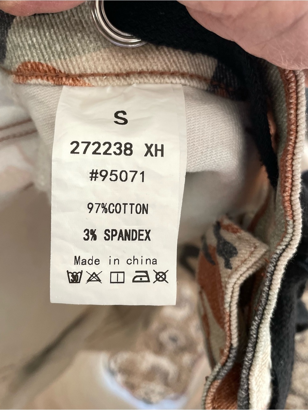 🔥FLAMINGALS🔥Camo Cargo Jorts, Small - Picture 3 of 4